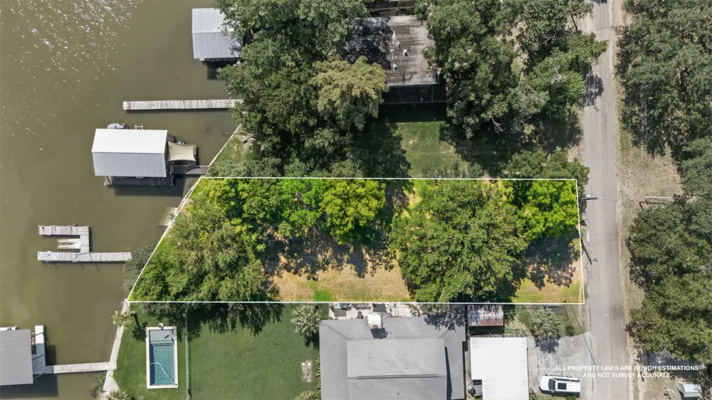 124 S Shorewood Drive Granite Shoals, TX 78654