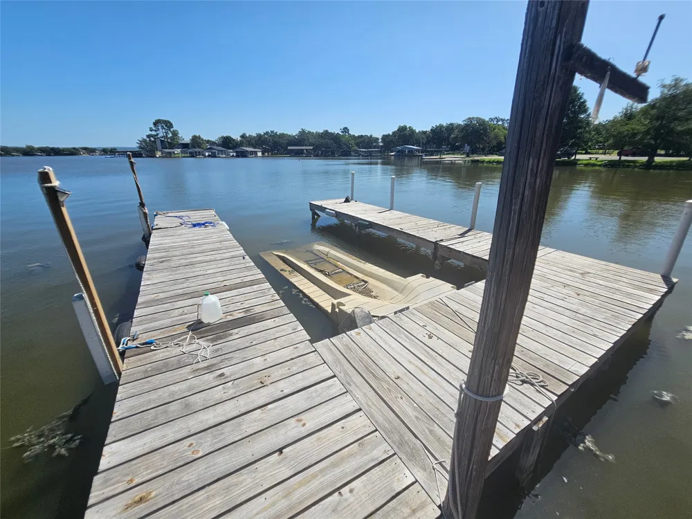 124 S Shorewood Drive Granite Shoals, TX 78654