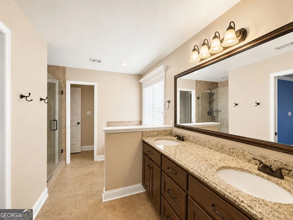 4074 McKenzie LN Valdosta, GA 31605