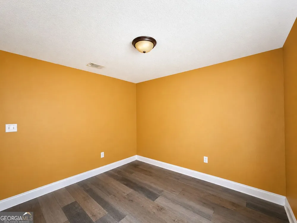 4074 McKenzie LN Valdosta, GA 31605