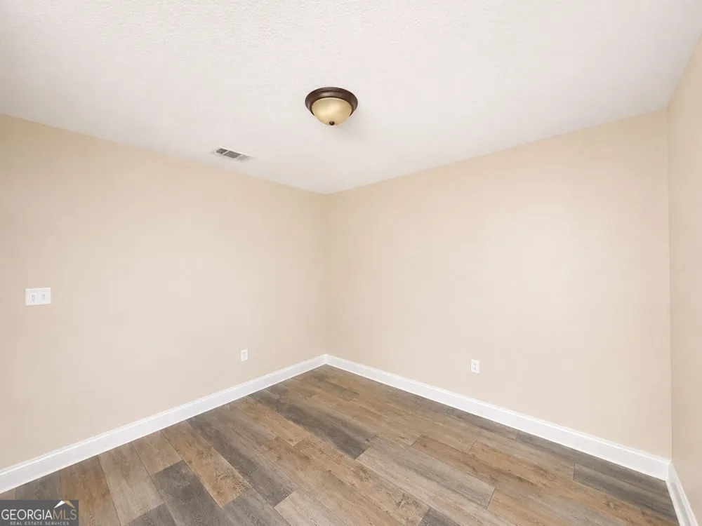 4074 McKenzie LN Valdosta, GA 31605