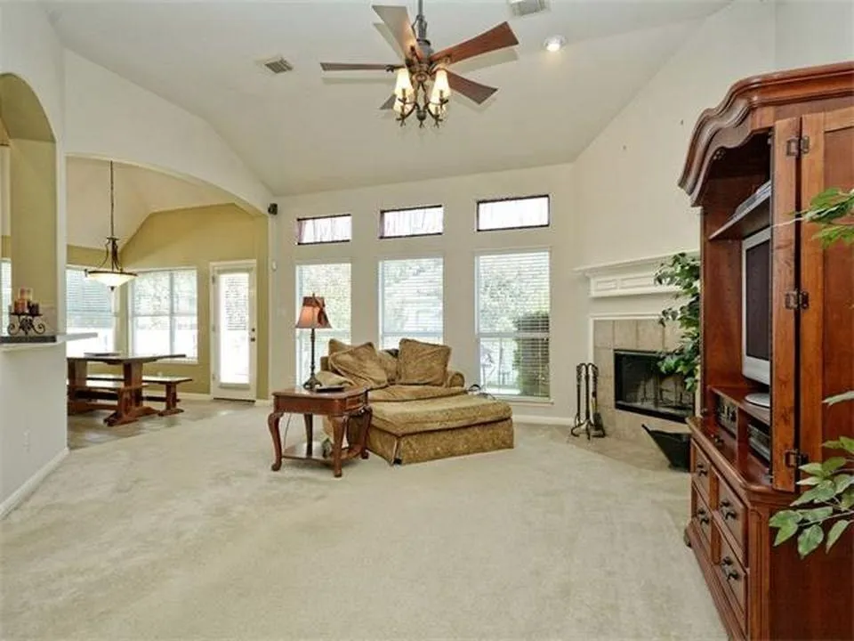 4013 Galena Hills Drive Round Rock, TX 78681