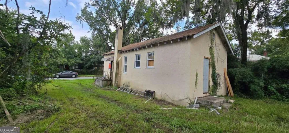 1307 E 42nd ST Savannah, GA 31404