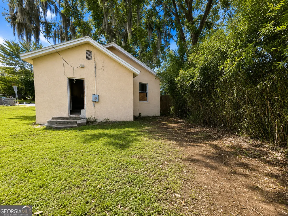 1307 E 42nd ST Savannah, GA 31404