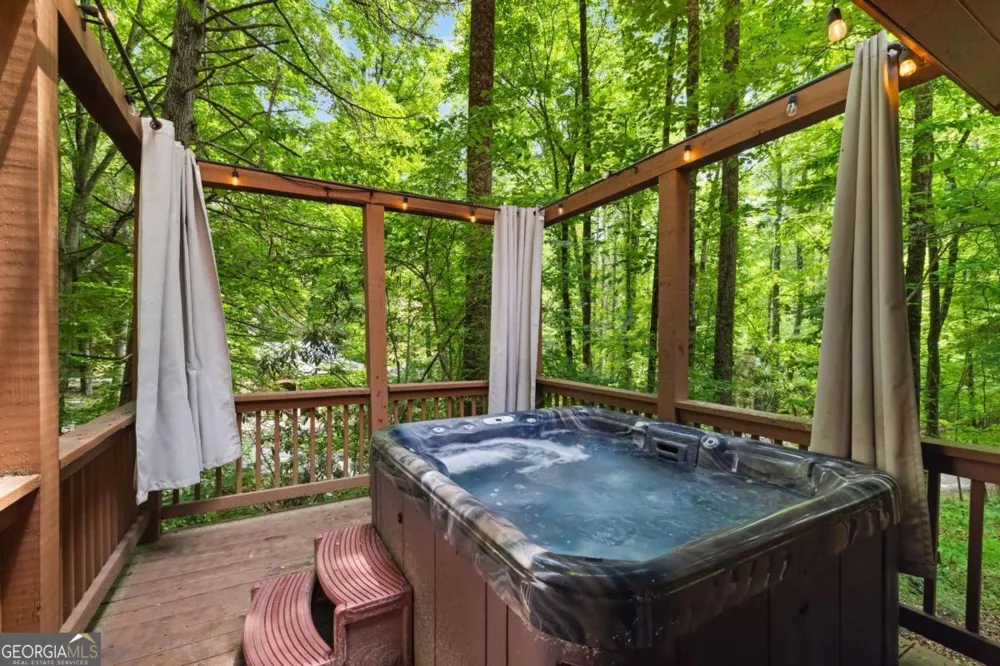 14 Finch Lane Cherry Log, GA 30522