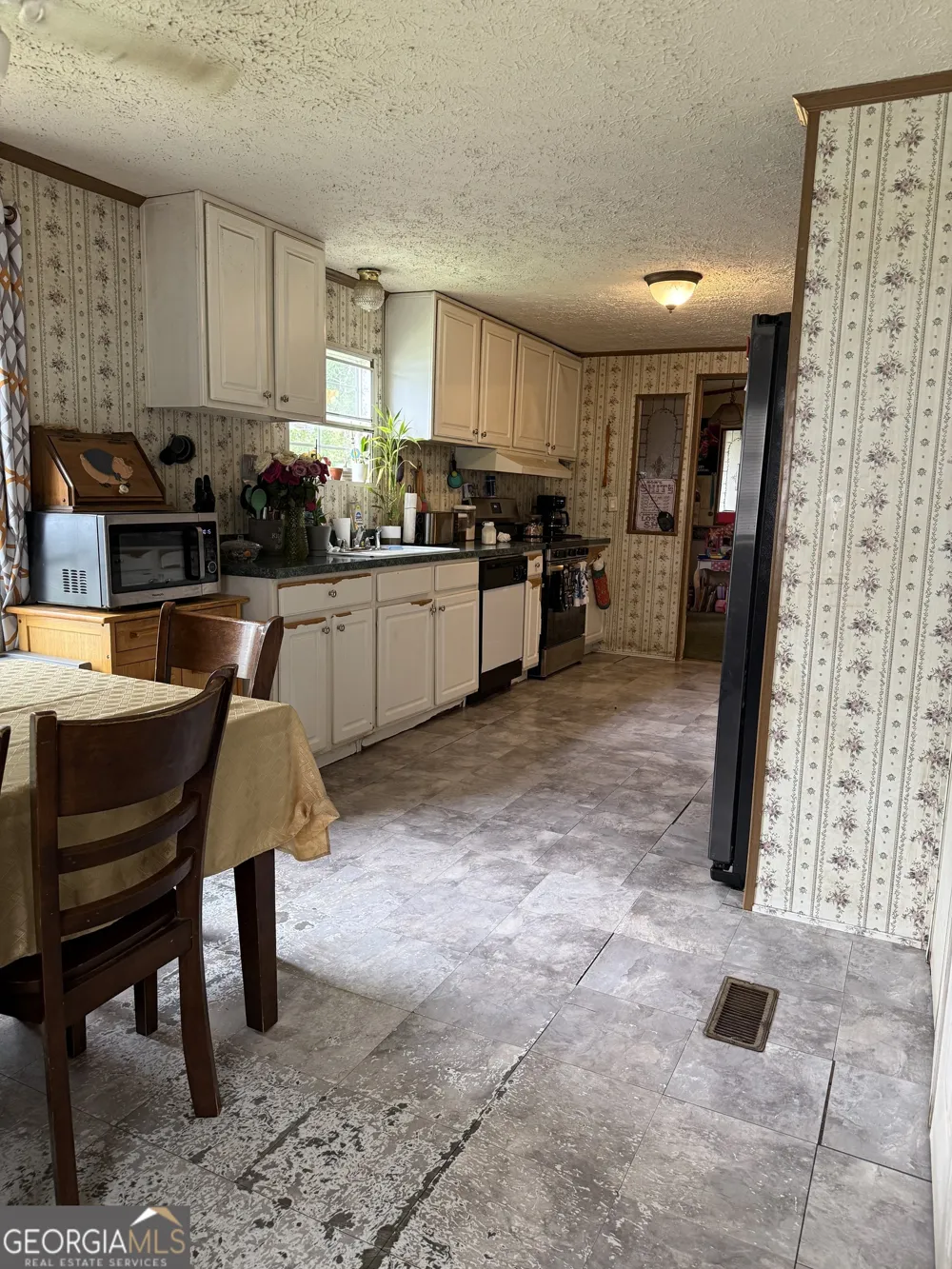 2535 Ga Highway 80 Adrian, GA 31002