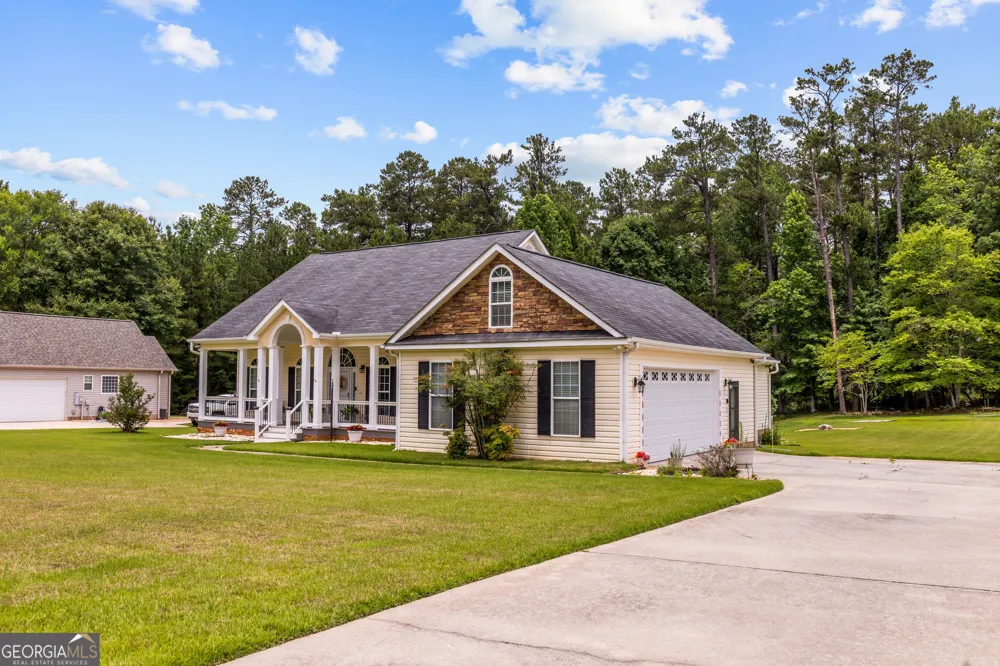 120 Copper Creek DR LaGrange, GA 30240