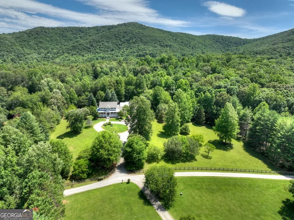 159 Victoria DR Blairsville, GA 30512
