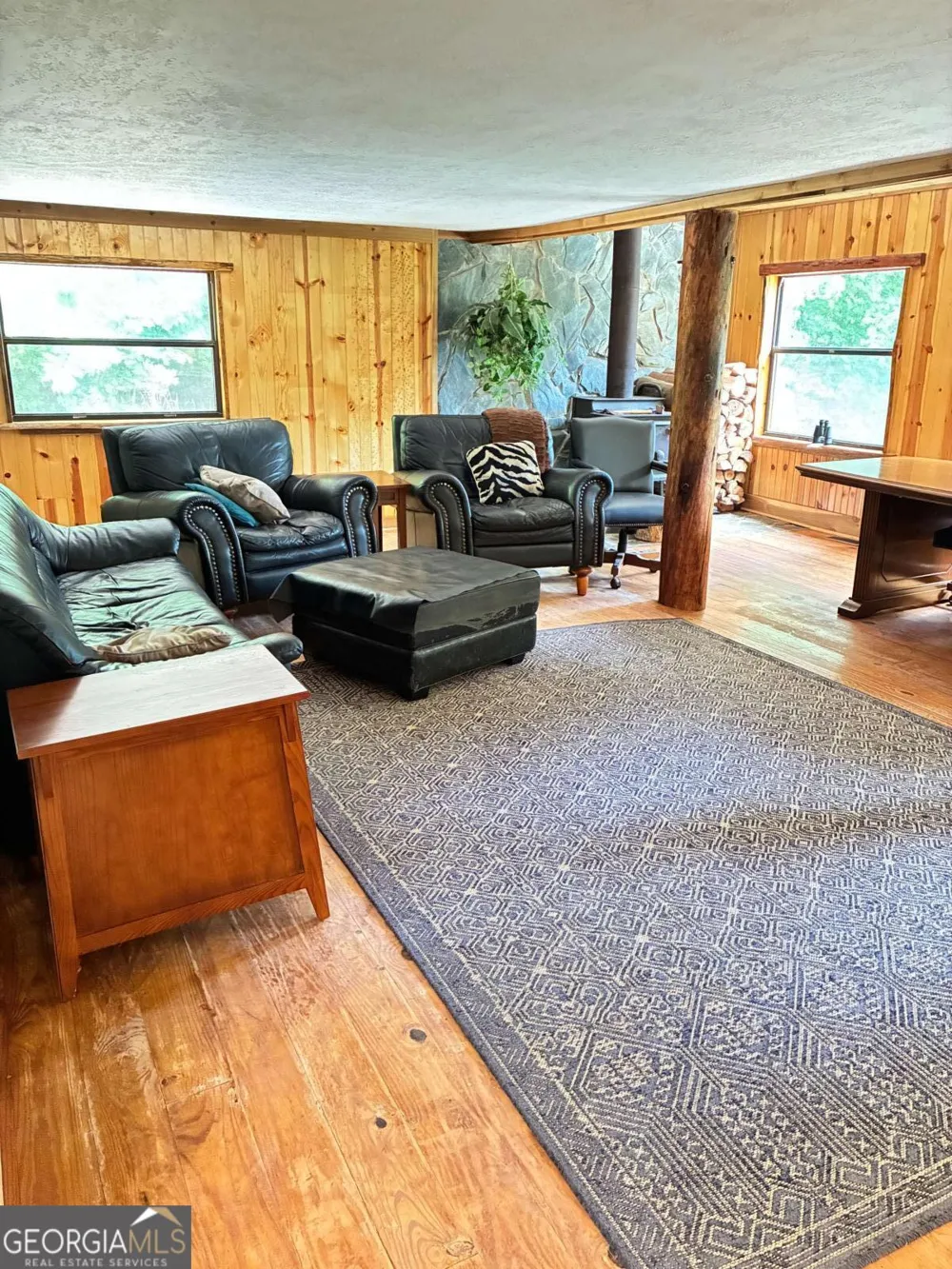 521 Sunnyside RD Hiawassee, GA 30546