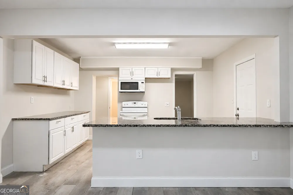 1806 Maple ST Carrollton, GA 30117