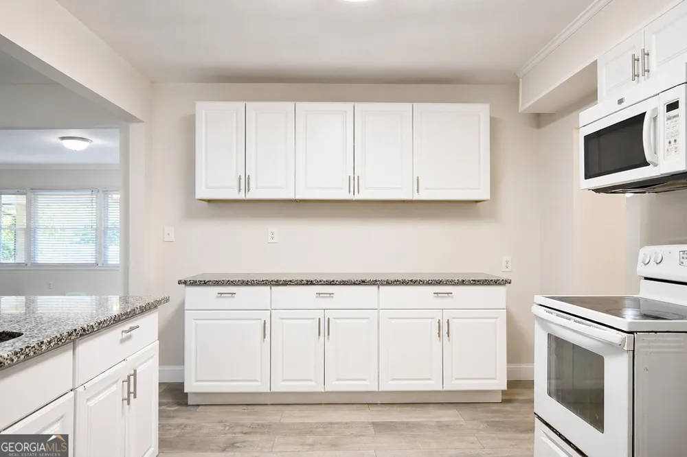 1806 Maple ST Carrollton, GA 30117