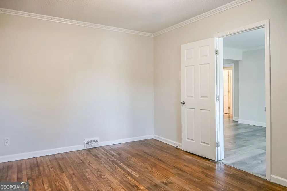 1806 Maple ST Carrollton, GA 30117