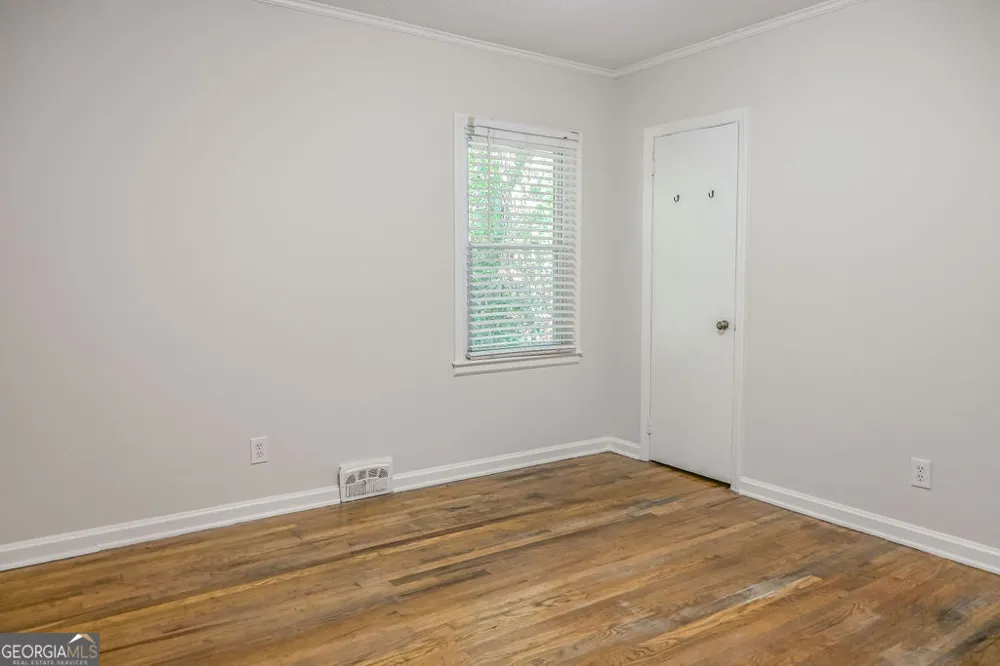 1806 Maple ST Carrollton, GA 30117