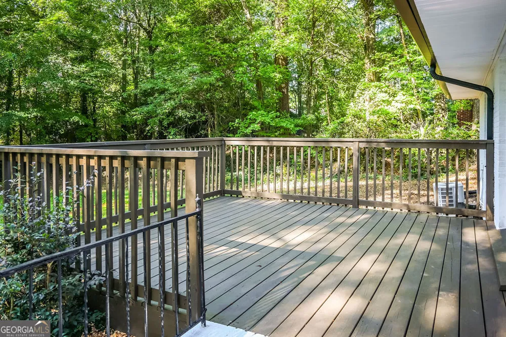 1806 Maple ST Carrollton, GA 30117