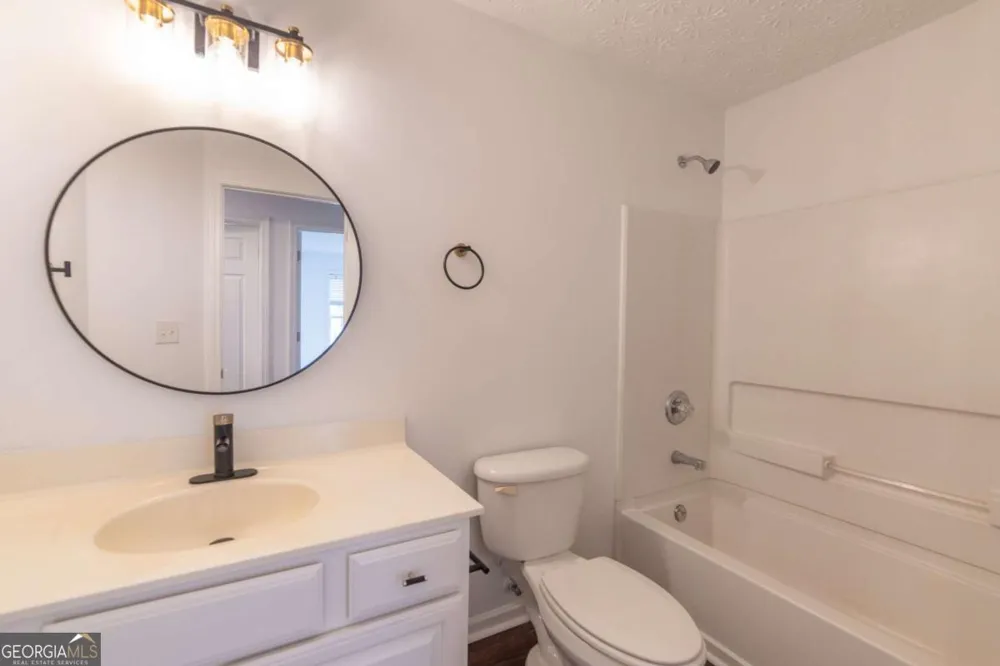 1784 Cedar Walk LN Conley, GA 30288