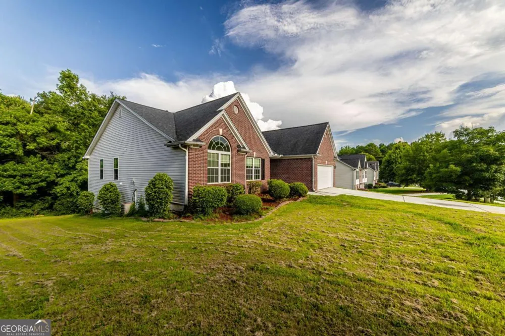 1784 Cedar Walk LN Conley, GA 30288