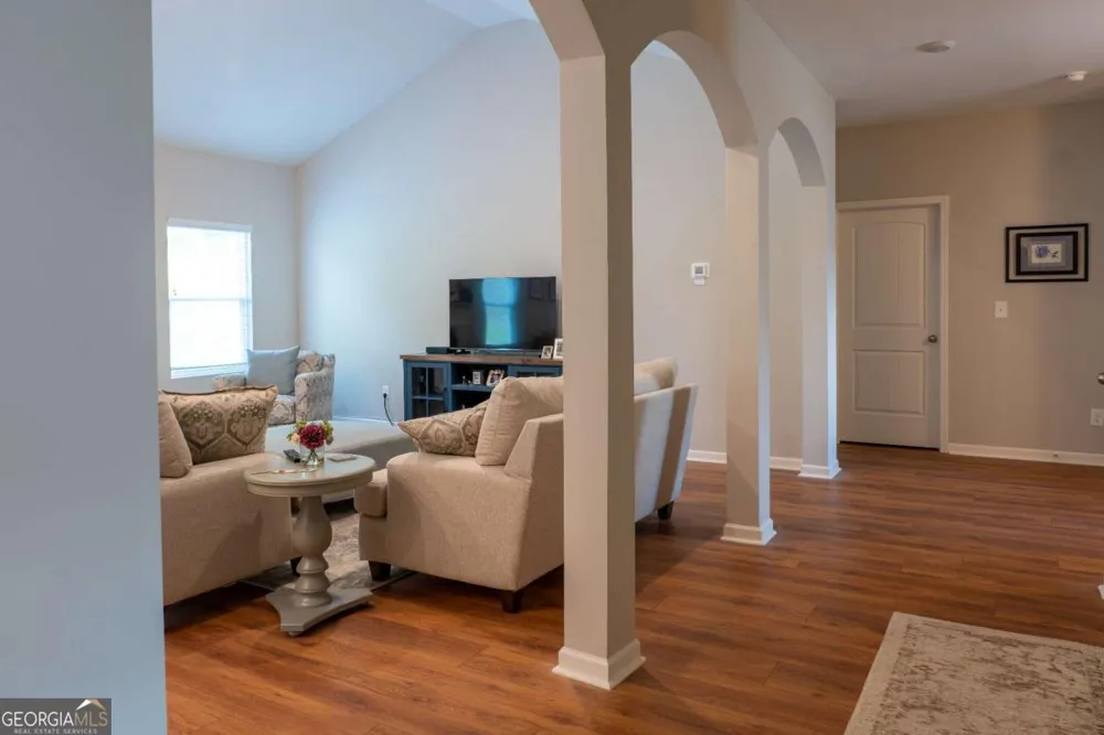 46 Roundabout LN NW Adairsville, GA 30103