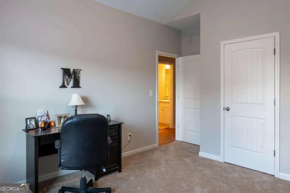 46 Roundabout LN NW Adairsville, GA 30103