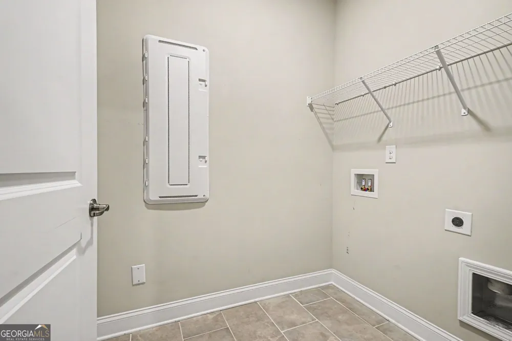577 Barlow PL Grayson, GA 30017