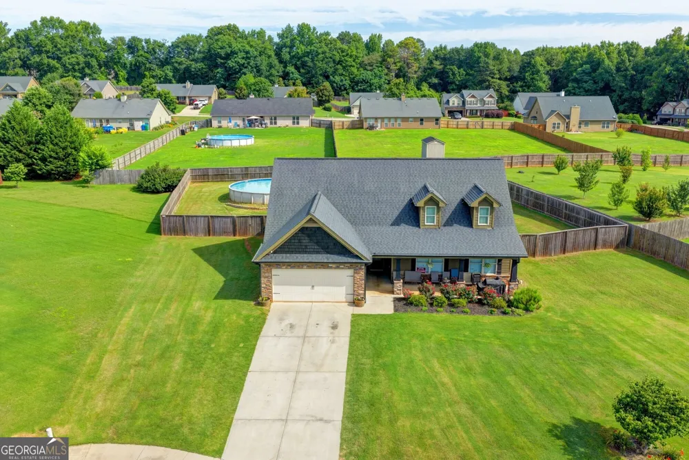 82 Lake Point CT Jefferson, GA 30549