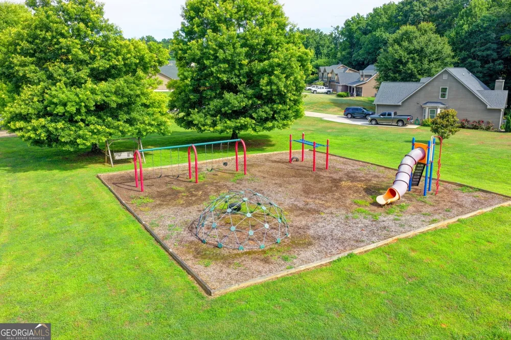 82 Lake Point CT Jefferson, GA 30549