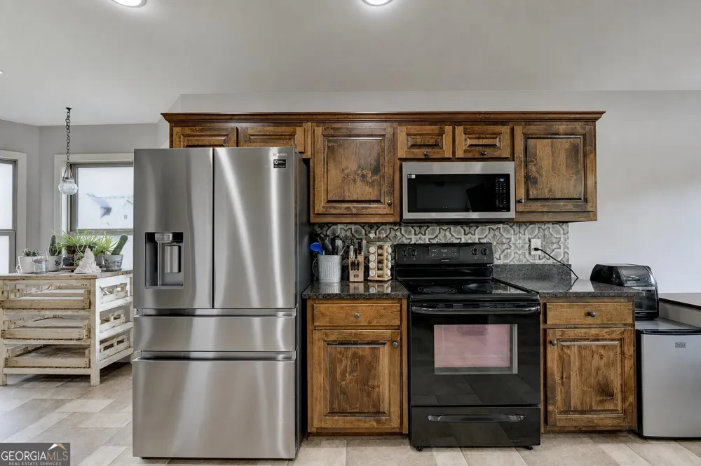 82 Lake Point CT Jefferson, GA 30549
