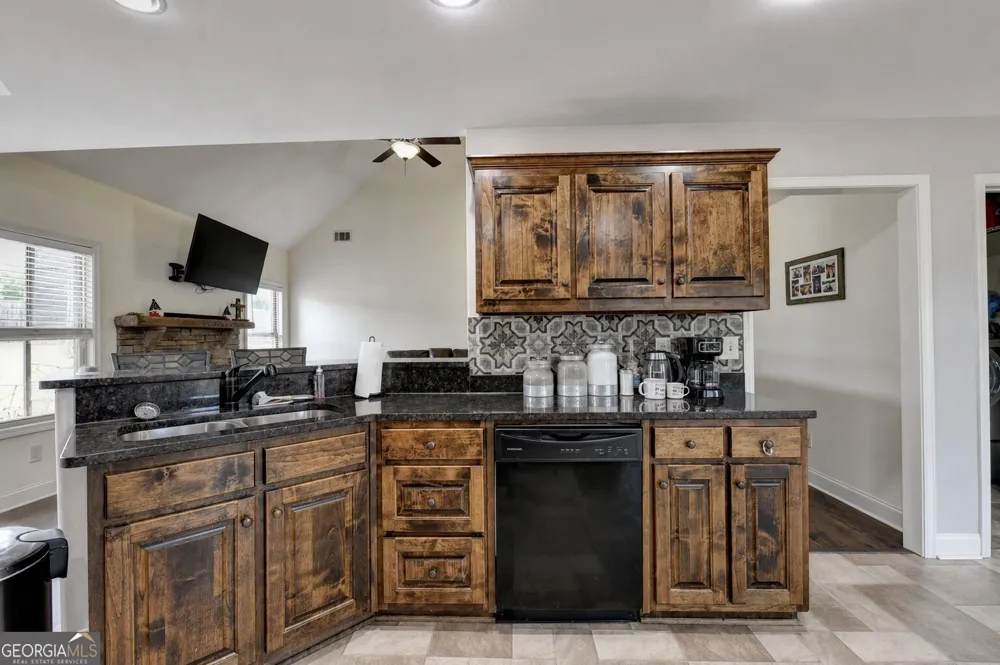 82 Lake Point CT Jefferson, GA 30549
