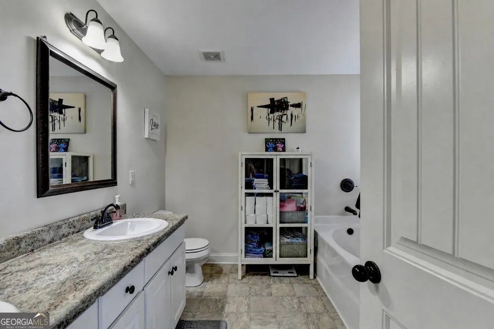 82 Lake Point CT Jefferson, GA 30549