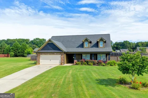 82 Lake Point CT