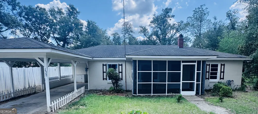 138 Register AVE Reidsville, GA 30453