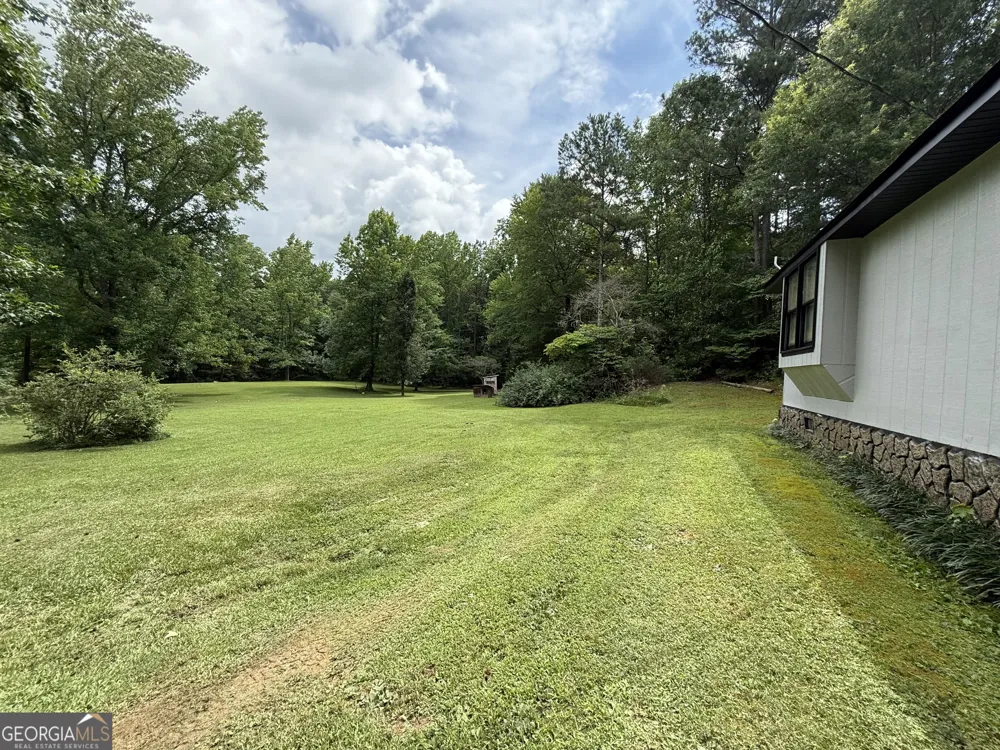 1529 Shiloh RD Cedartown, GA 30125