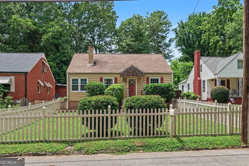 2531 Batavia ST East Point, GA 30344