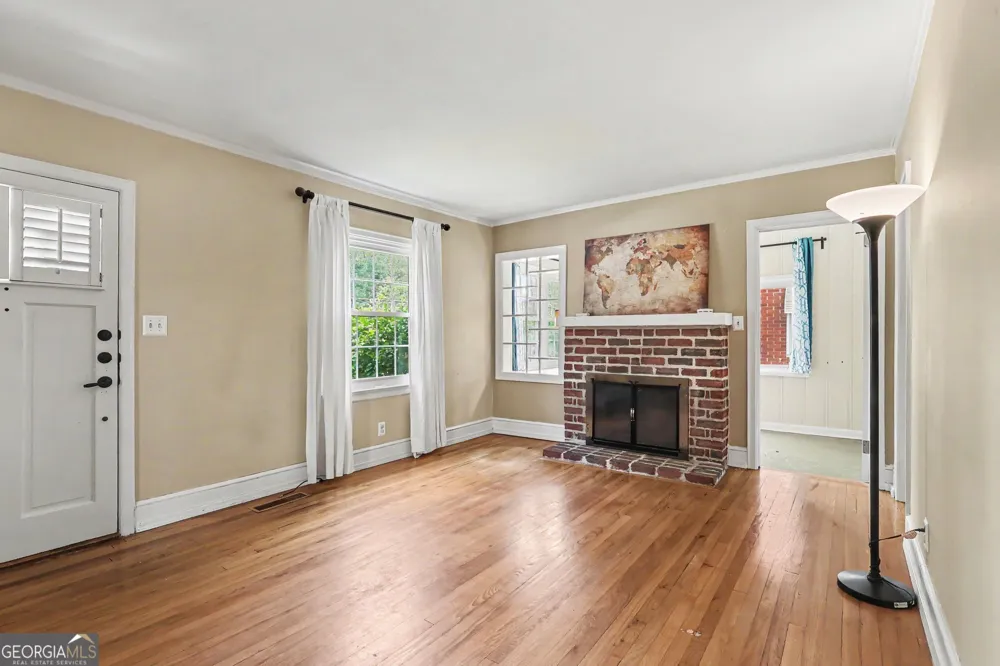 2531 Batavia ST East Point, GA 30344