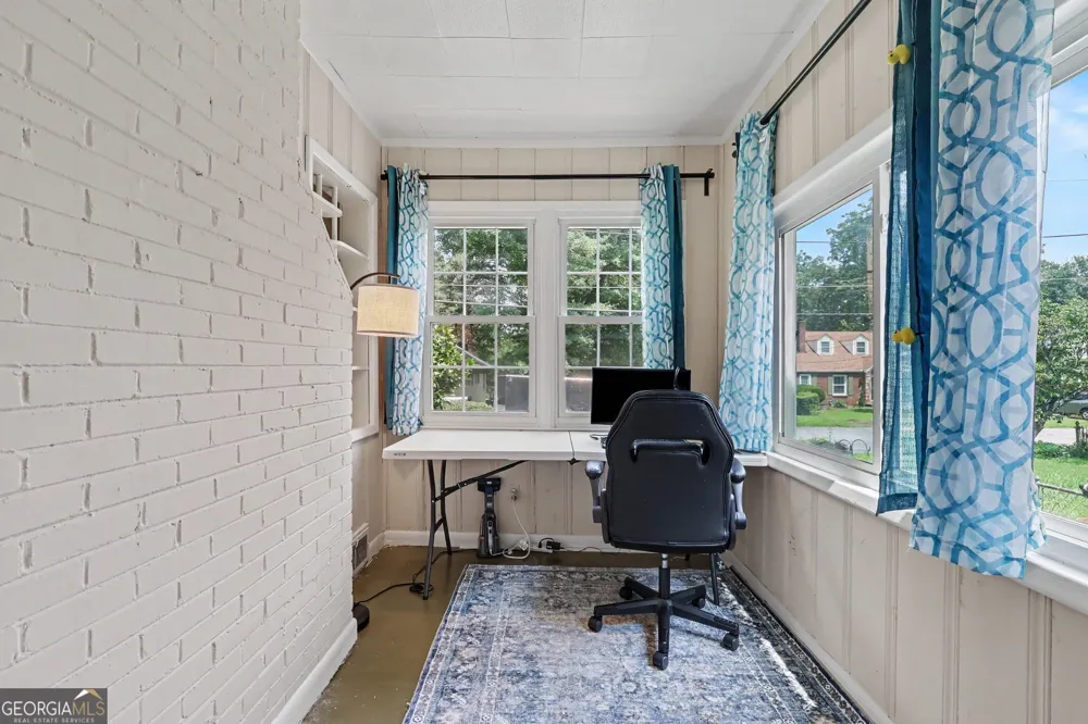 2531 Batavia ST East Point, GA 30344