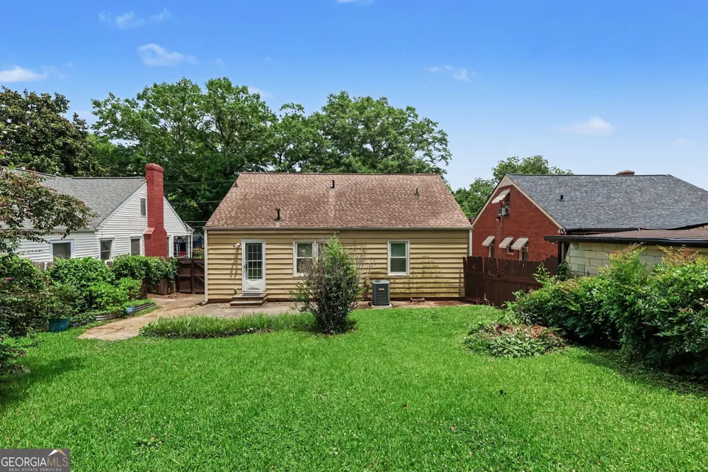 2531 Batavia ST East Point, GA 30344