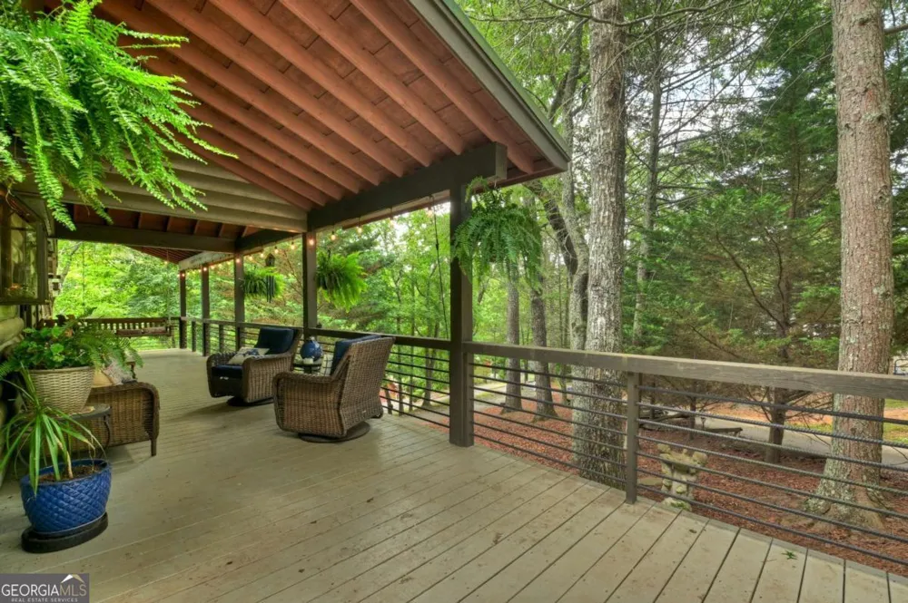 246 Uphill RD Blue Ridge, GA 30513