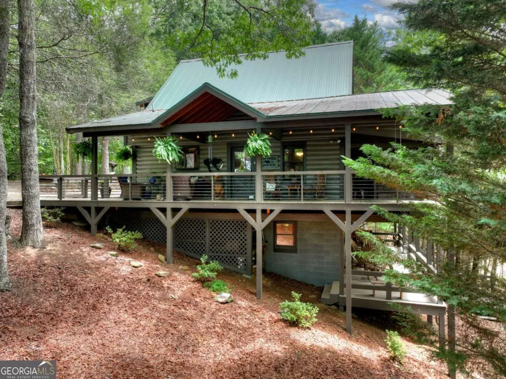 246 Uphill RD Blue Ridge, GA 30513
