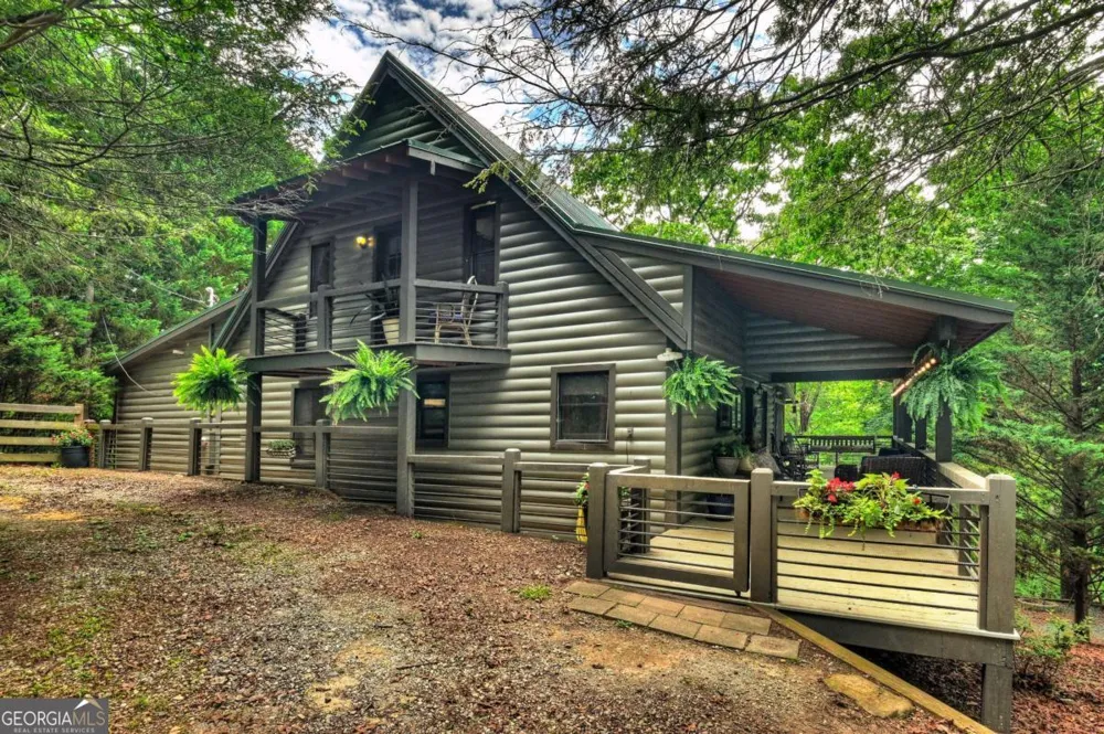 246 Uphill RD Blue Ridge, GA 30513