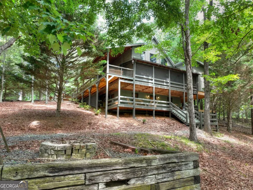 246 Uphill RD Blue Ridge, GA 30513