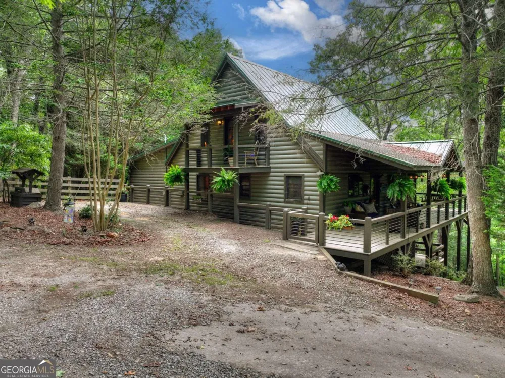 246 Uphill RD Blue Ridge, GA 30513