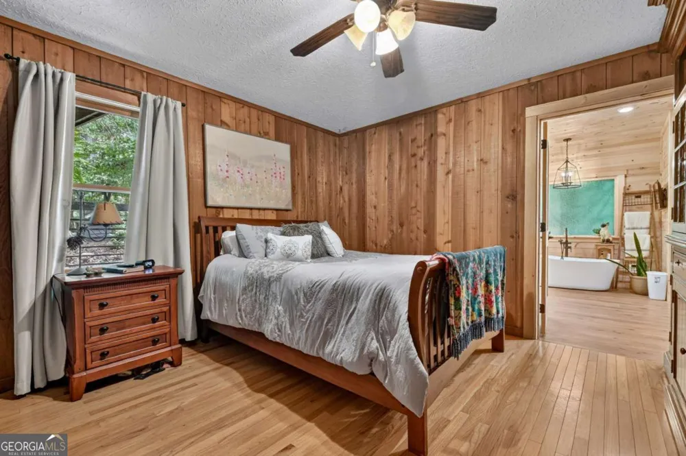 246 Uphill RD Blue Ridge, GA 30513