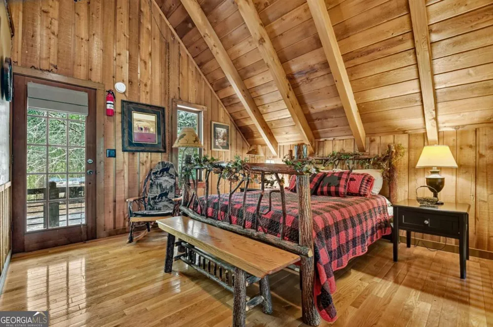 246 Uphill RD Blue Ridge, GA 30513