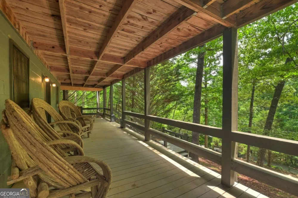 246 Uphill RD Blue Ridge, GA 30513