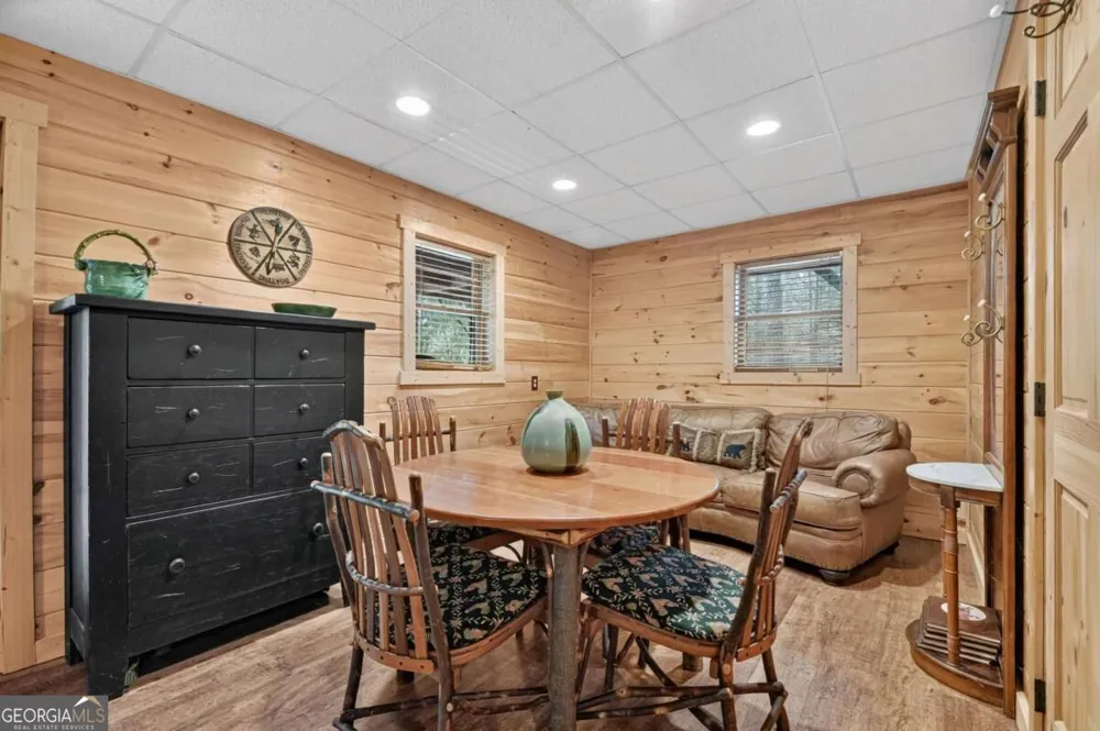 246 Uphill RD Blue Ridge, GA 30513