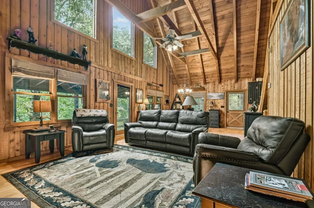 246 Uphill RD Blue Ridge, GA 30513