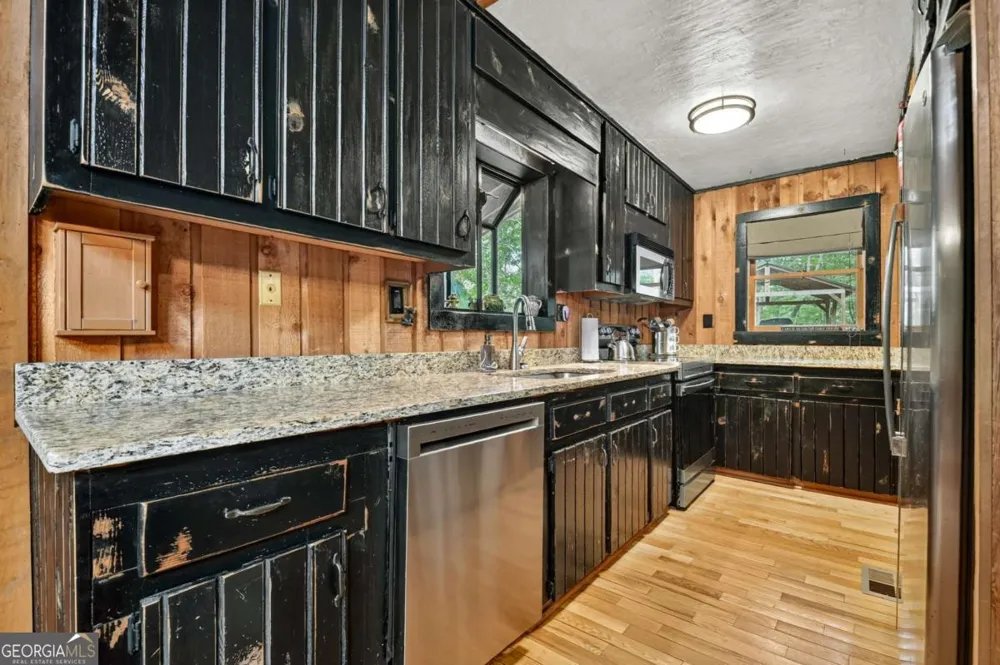 246 Uphill RD Blue Ridge, GA 30513