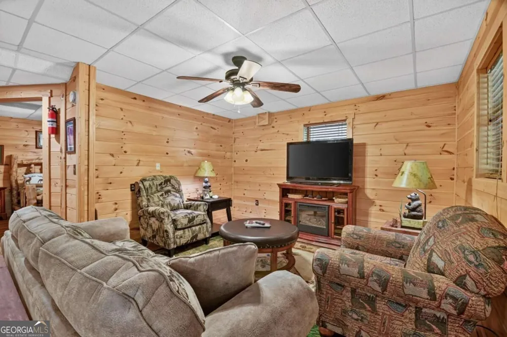 246 Uphill RD Blue Ridge, GA 30513