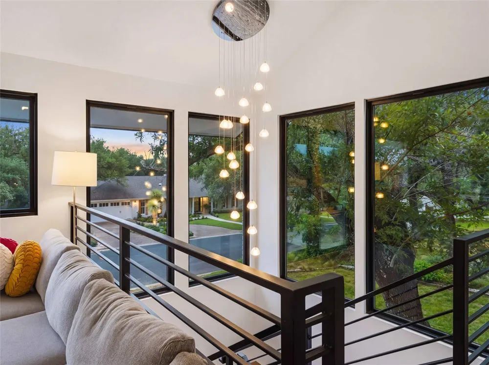 4502 Mountain Path Drive Austin, TX 78759