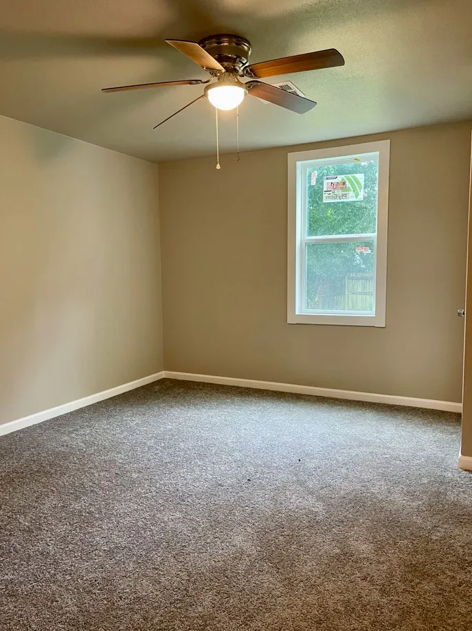 806 Central Avenue Cameron, TX 76520