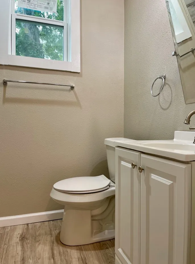 806 Central Avenue Cameron, TX 76520